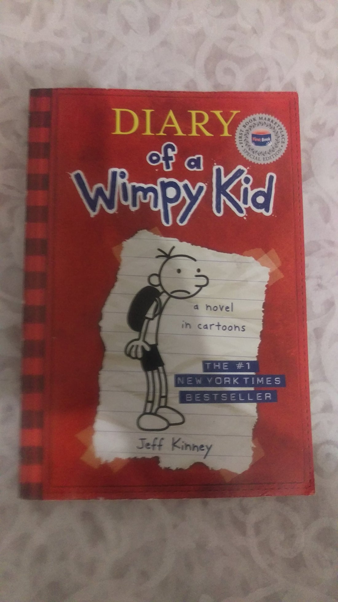 Diary of a Wimpy Kid 01: A Novel in Cartoons