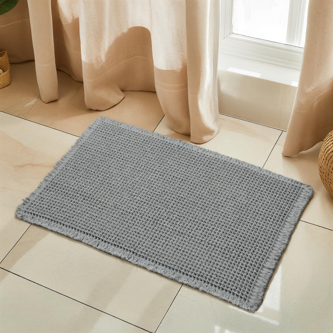 SUBRTEX Waffle Braided Bath Mat, Extra Soft Rubber Backed Bath Rugs, Absorbent Non Slip Bathrooom Mats with Tassels, Machine Washable Area Rug for Bathroom (Grey, 16" x 24")