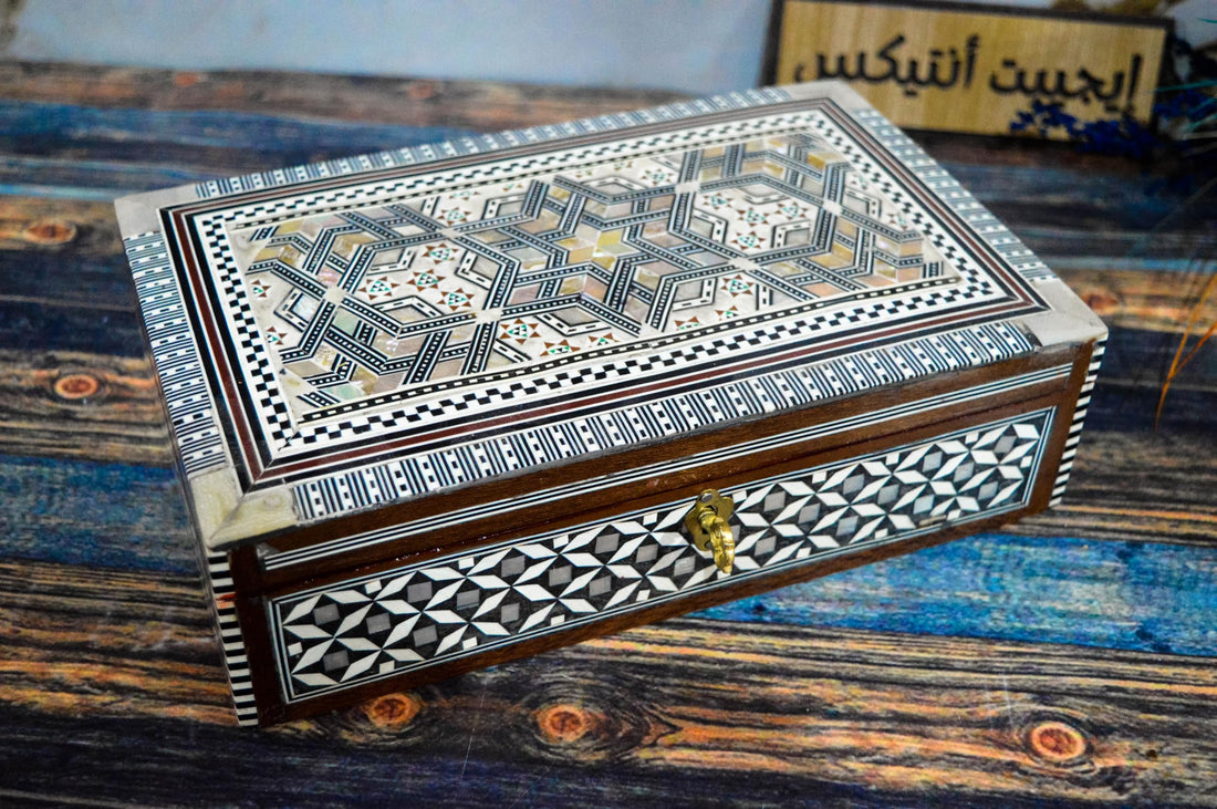Egypt Antiques Box Collectibles or Jewelry Shell Size 20 * 13cm 100% Handmade by Intex